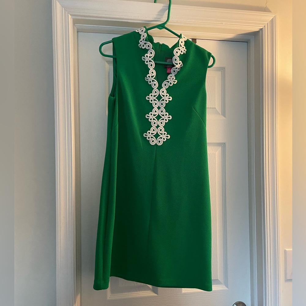 Vince Camuto green dress